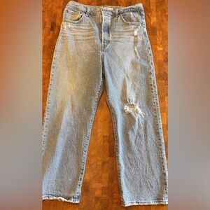 Levi’s Ribcage Straight Ankle Distressed Light Blue Jeans- Women’s Size 32